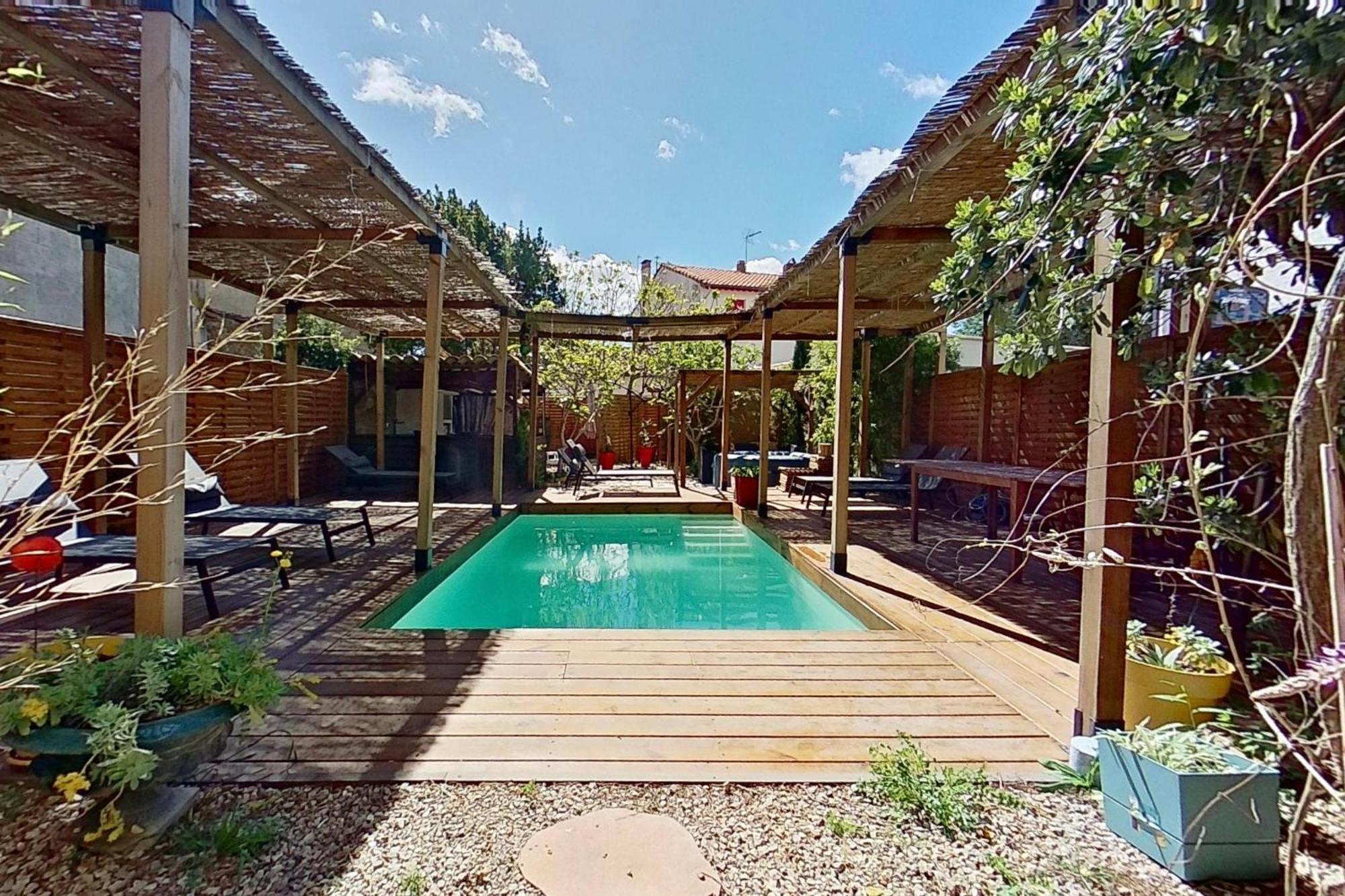 Les 2 Droles D'Oiseaux Bed and Breakfast Luc-sur-Orbieu Exteriör bild