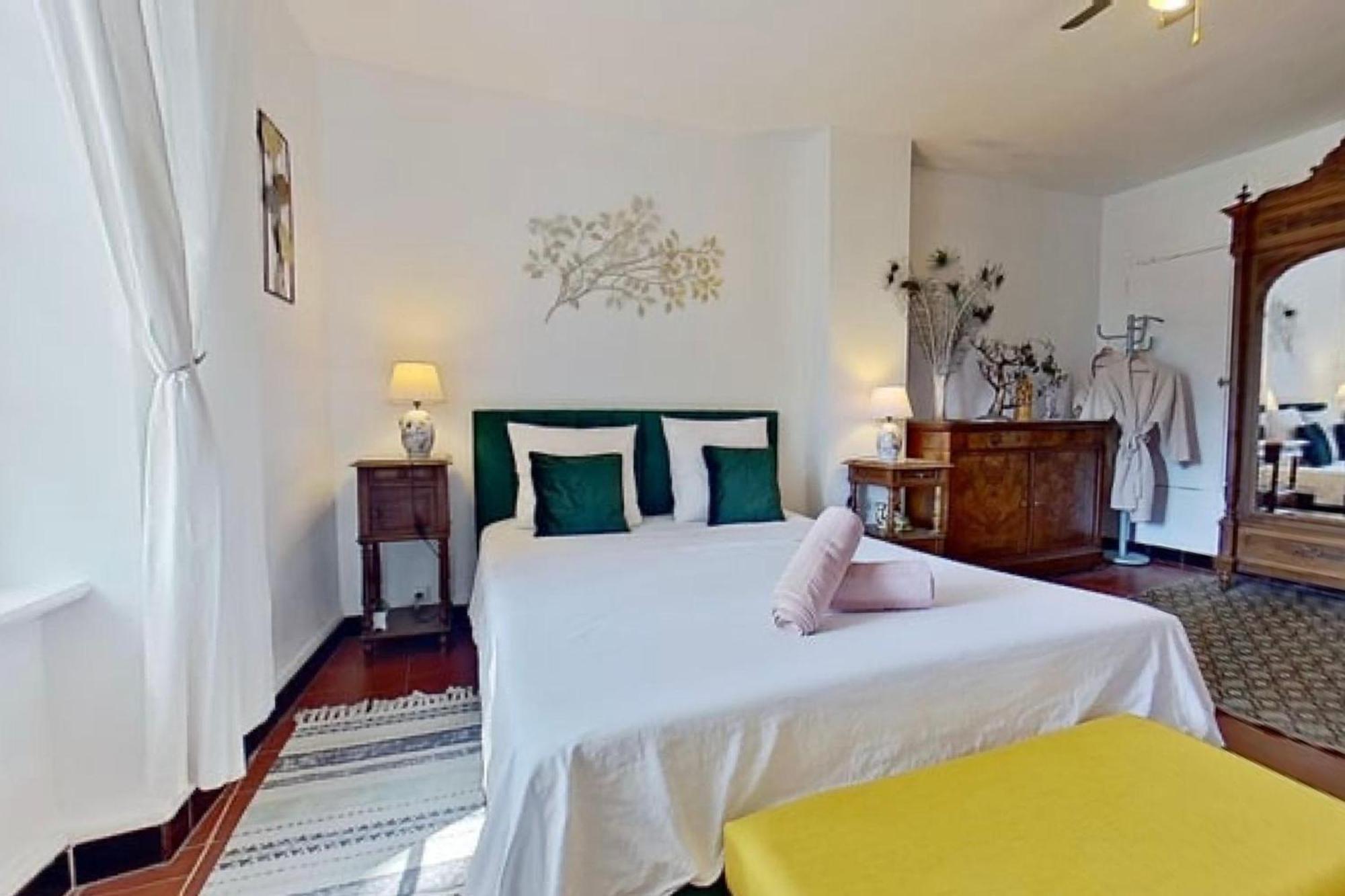 Les 2 Droles D'Oiseaux Bed and Breakfast Luc-sur-Orbieu Exteriör bild