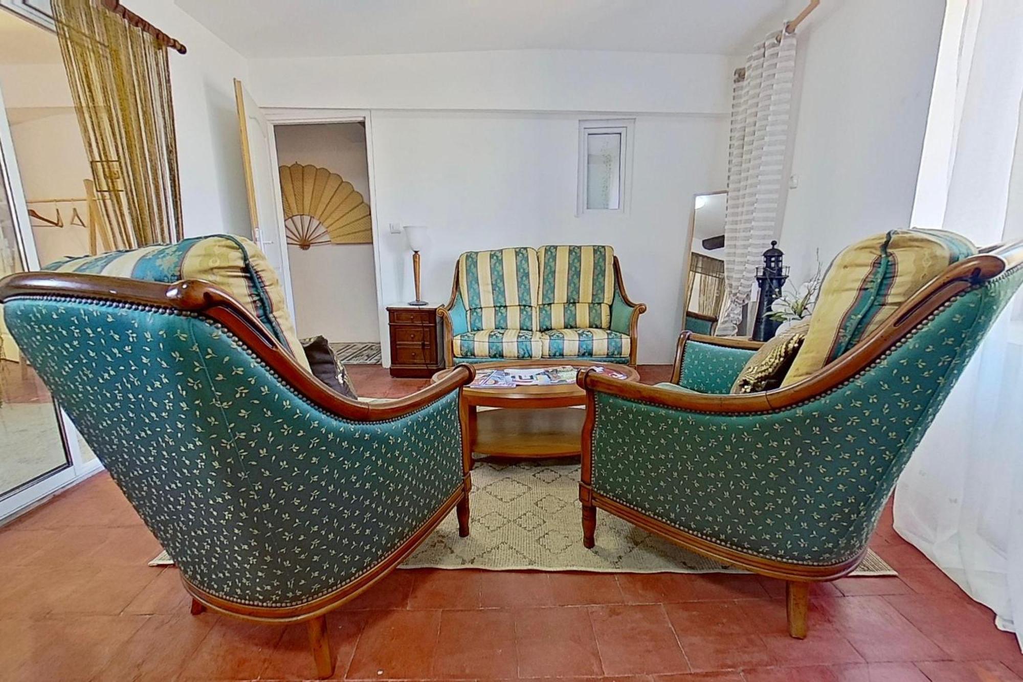 Les 2 Droles D'Oiseaux Bed and Breakfast Luc-sur-Orbieu Exteriör bild
